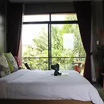 Villa Thapae